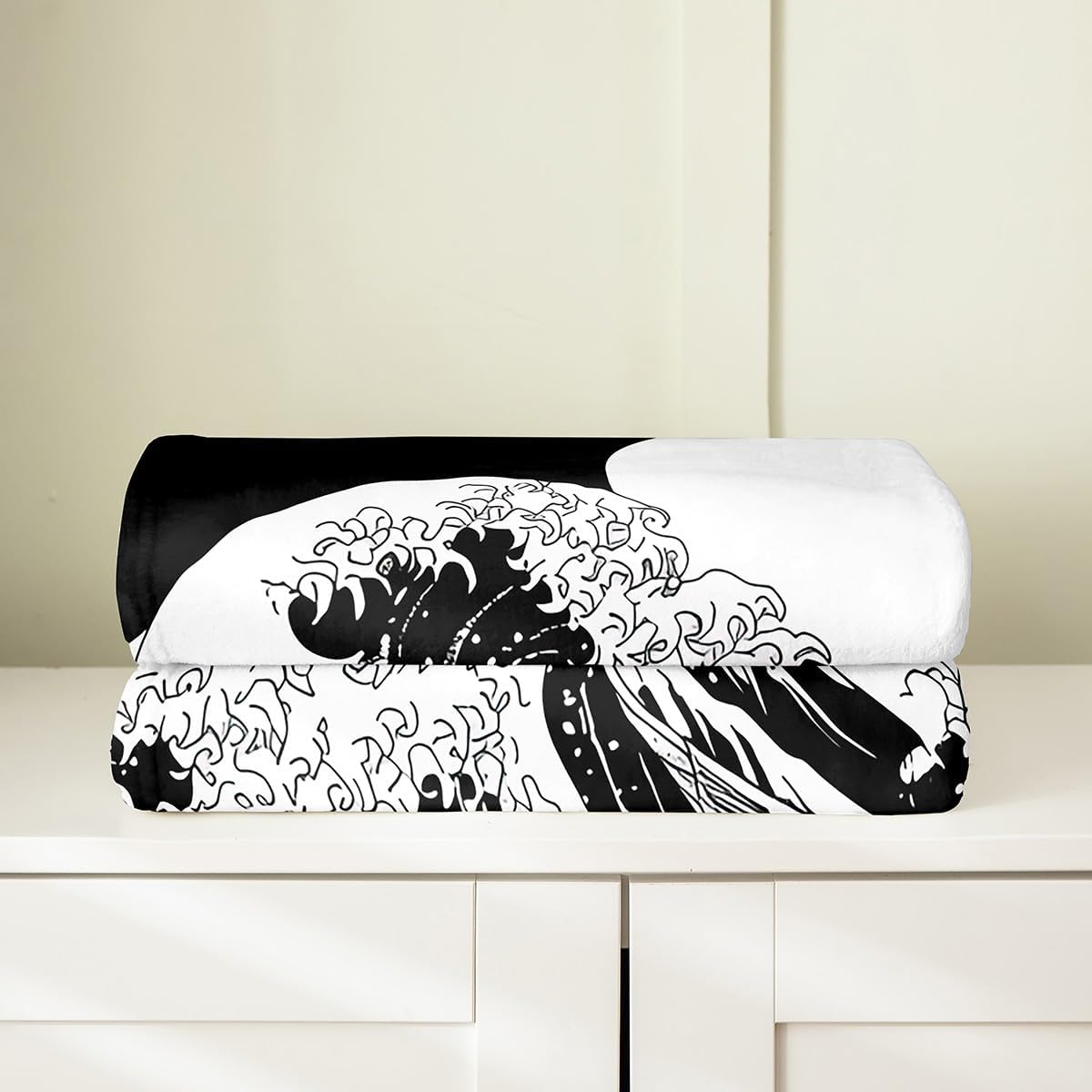 Erosebridal Mount Fuji Blanket Queen 90x90, Japanese Style Sea Waves Sun Throw Blanket, Japanese Ukiyo-E Fleece Blanket, Black White Hills Ocean Fuzzy Blanket for Bedroom Living Room