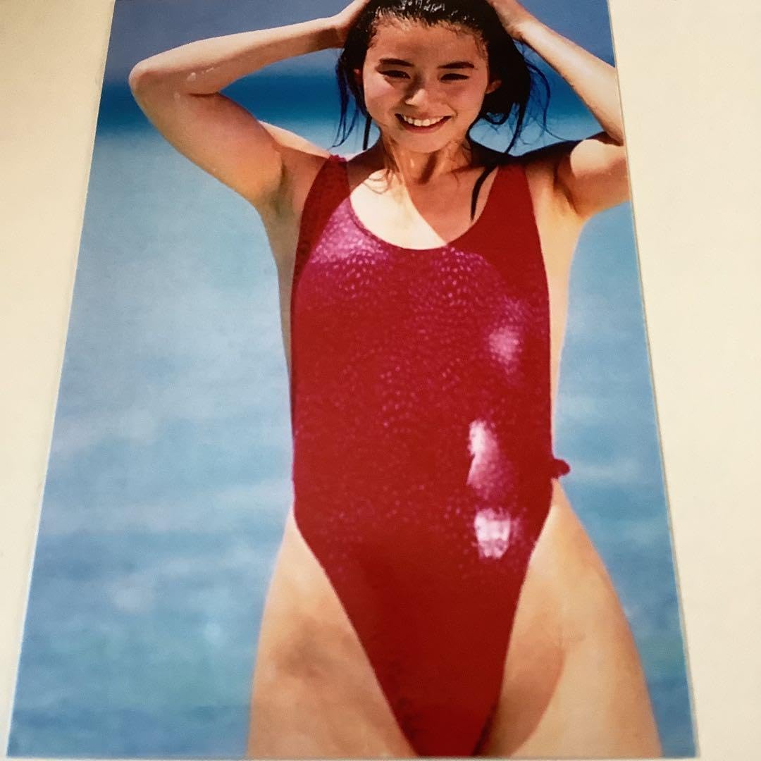 Amazon.co.jp: 2)s56) 石田ゆり子 L判写真10枚set : おもちゃ