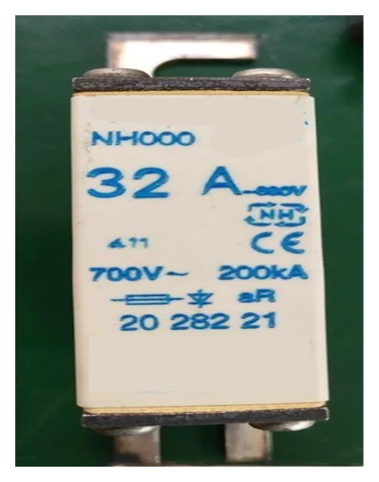 Fusibles NH000 2028221aR 690V remède efficace contre les courts-circuits