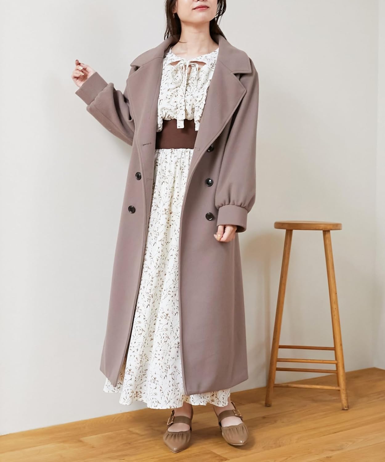 Amazon | [マジェスティックレゴン] バックデザインチェスターコート