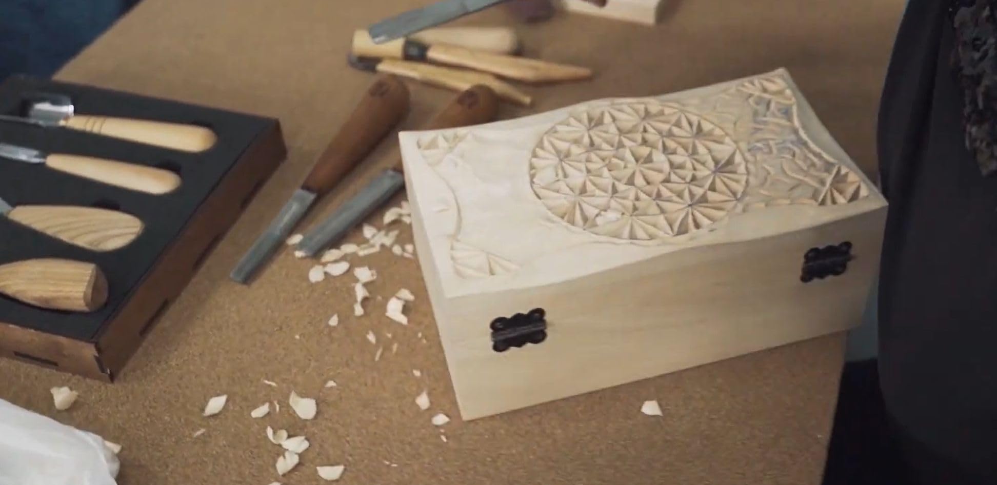 STRYI Chip carving set for experienced carvers as well as new to the hobby. Short tools from Master carver Adolf Yurev (AY)