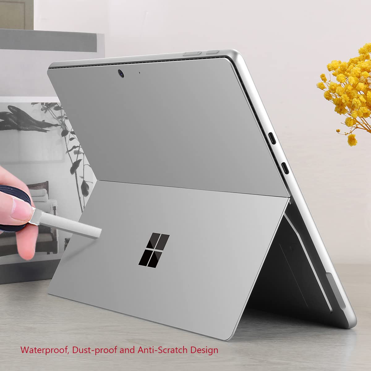 Film autocollant design compatible avec Microsoft Surface Pro 9 (Platinum)