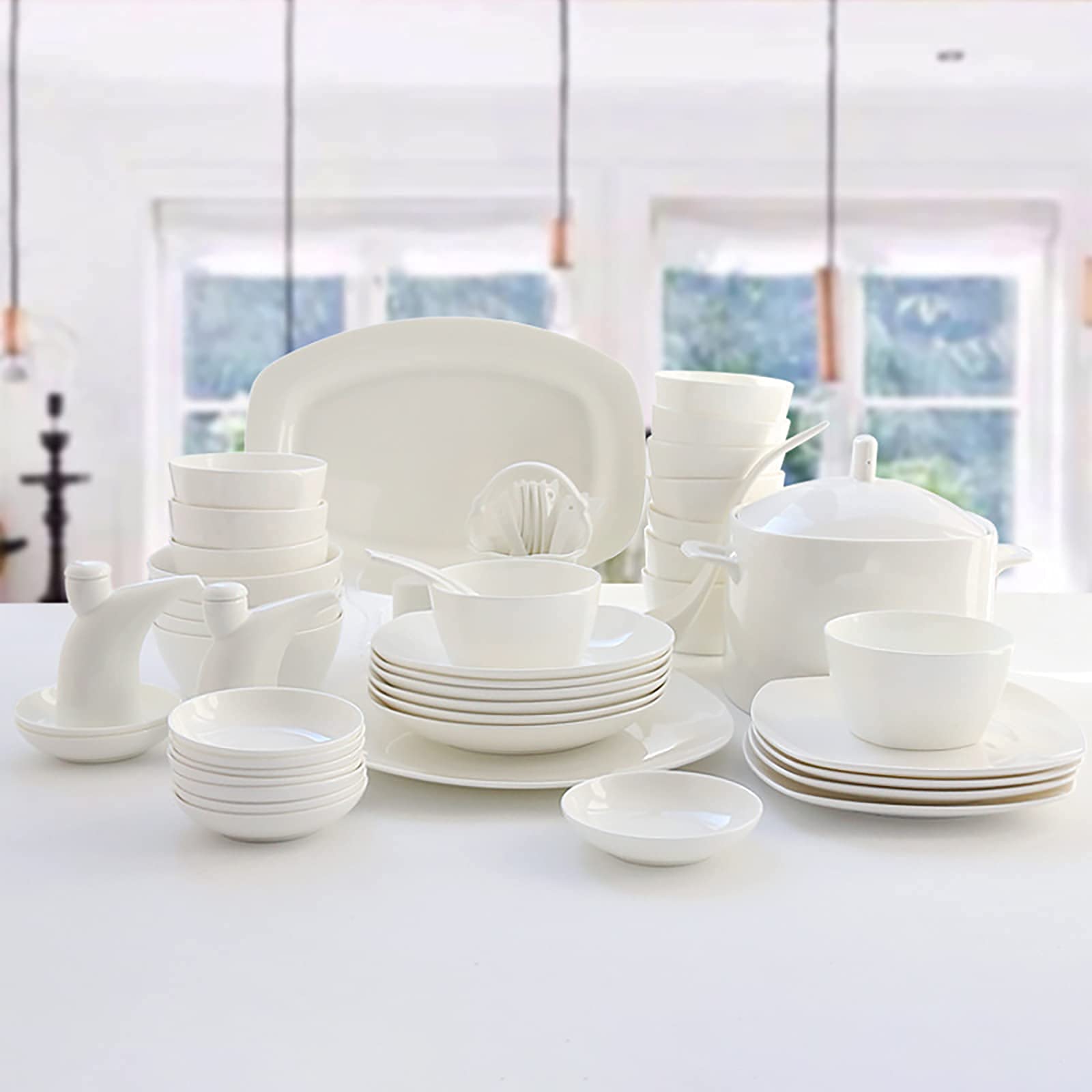  BONE CHINA　食器 Amazon.com | HOMBENE Plates and Bowls Sets, 12 Piece Dinnerware