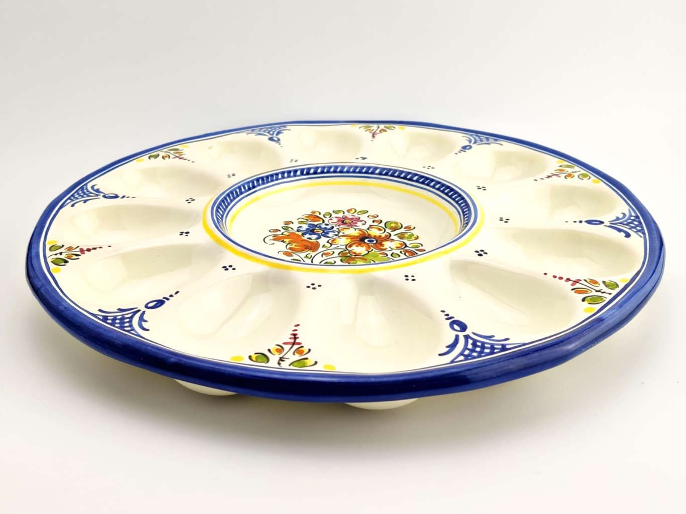 Gónfer - Huevera Plato de Huevos de Cerámica Artesanal Azul - Bandeja Fuente Huevos Rellenos - Fabricado y Pintado a Mano - Capacidad 12 (26,5 cm Ø)