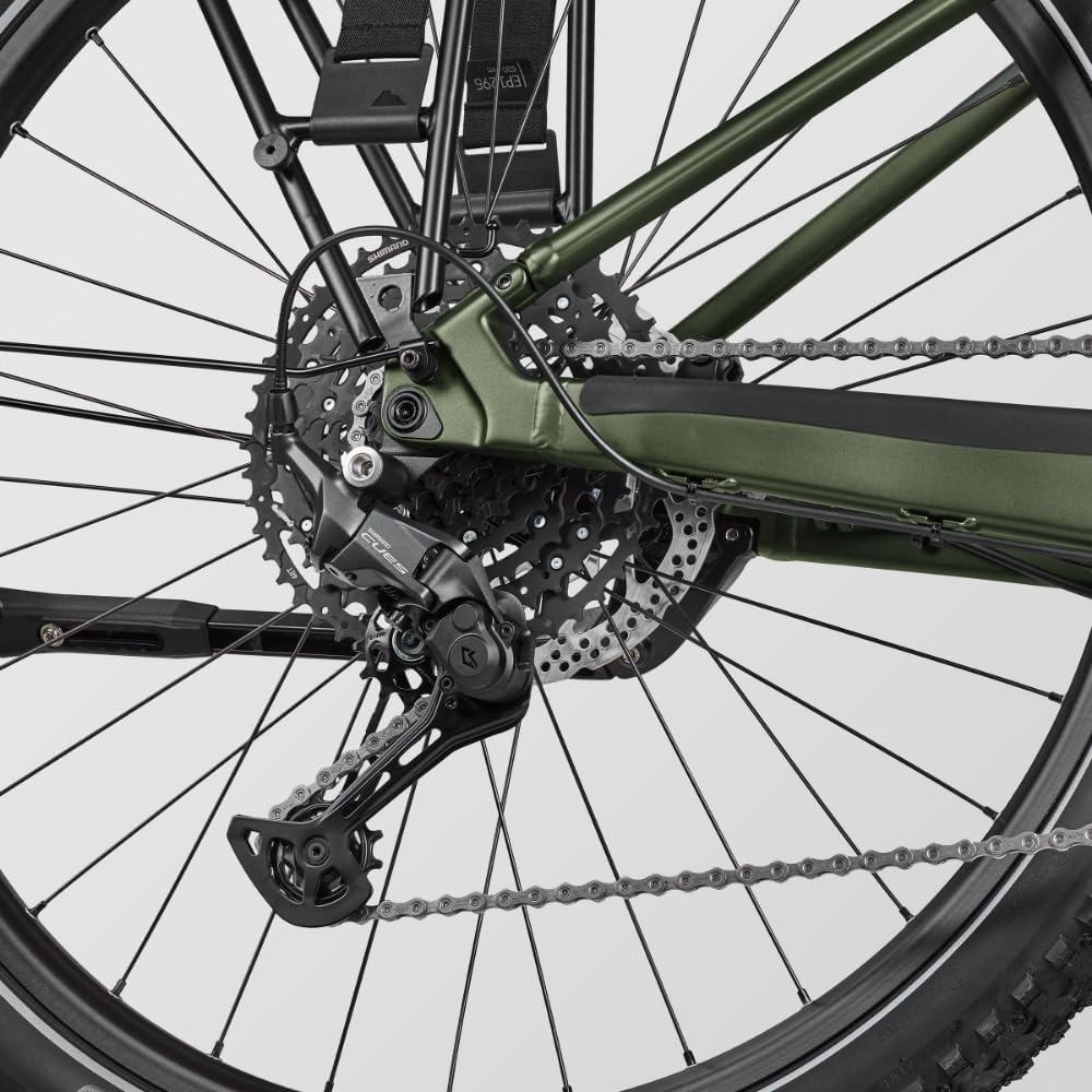 Close-up of the rear derailleur and cassette on the Canyon Pathlite:ON 7