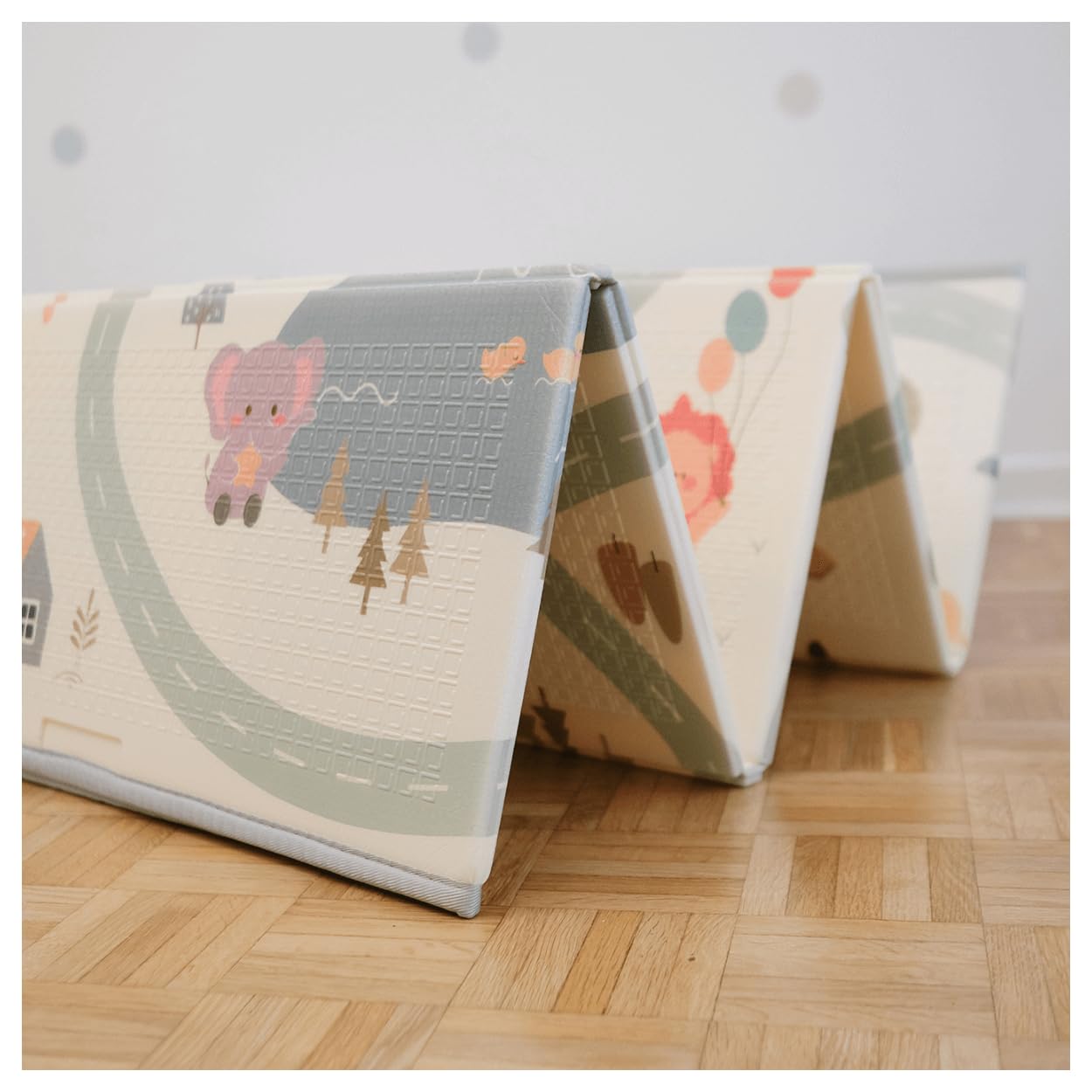 TINÉO - Maxi Reversible Play Mat - Play Mat - 2 Sides - Animal Side/Car Track Side - Thick - Waterproof (Animals/Cars)