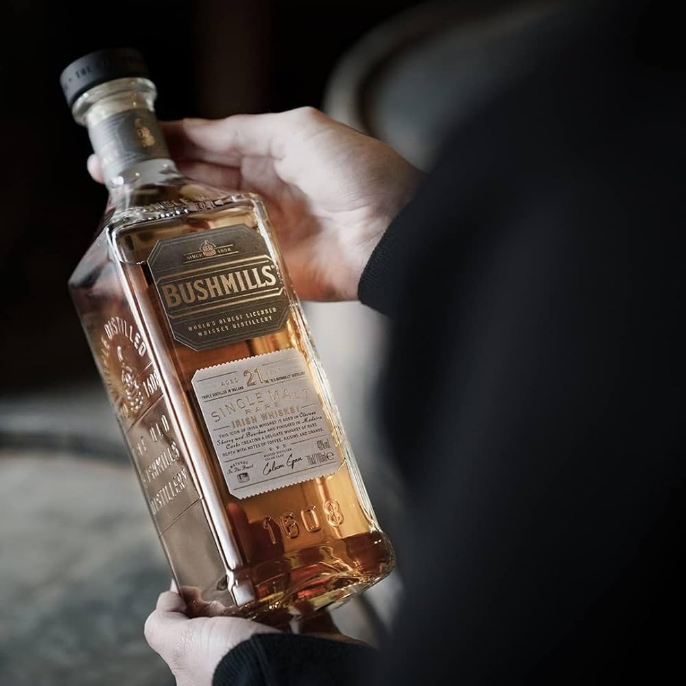 ブッシュミルズ　シングルモルト12年700ml オリジナルロックグラスセット 楽天市場】【正規品 箱入 グラス付】ブッシュミルズ シングル