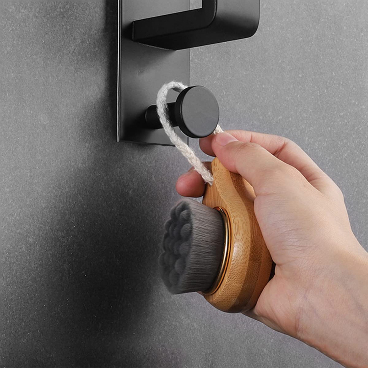 Dagran Porta Asciugamani Nero Opaco 40 Cm – Adesivo O A Muro, Acciaio Inox Con 2 Ganci Per Bagno E Cucina