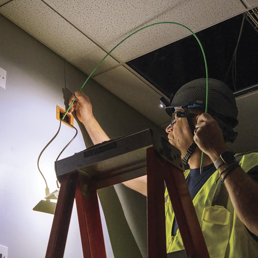 Klein Tools 50159 15-Foot Hi-Flex Glow Fish Rod Set, (3) 5/32-Inch Fiberglass, Adapter, Bullet Nose, Attachments, Splinter Guard Coating