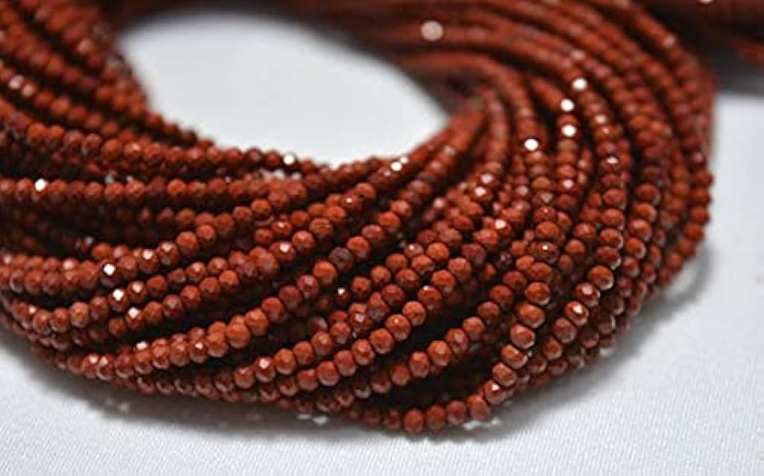 Finir vos bijoux fins sans perles dépareillées : jaspe rouge facetté 2.30mm