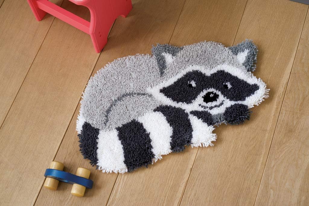 Vervaco Latch Hook Shaped Rug: Raccoon, Assorted, 40 x 24 x 20 cm - Image 3