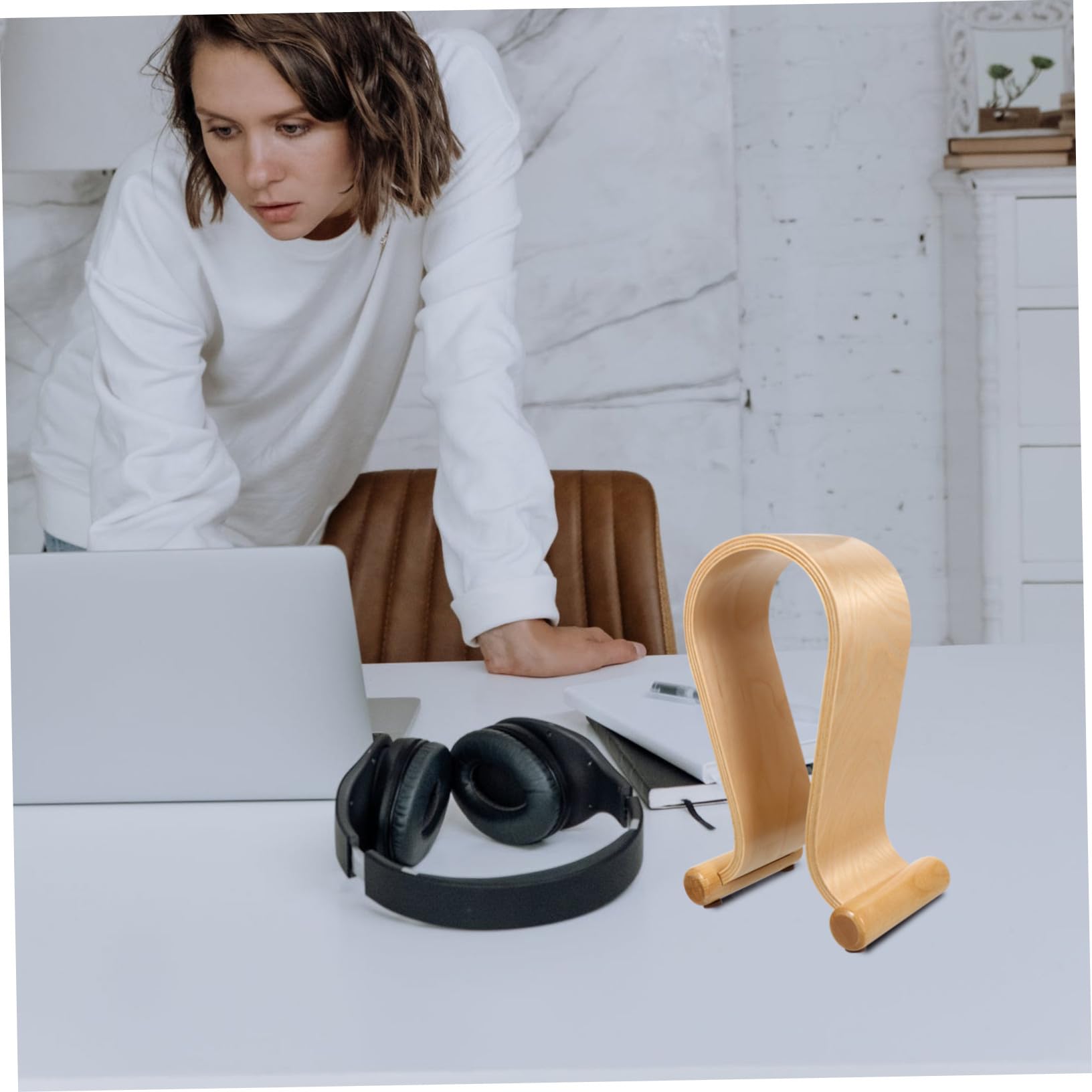 ORFOFE Praktischer Kopfhörerständer aus Walnussholz U form Halterung für Gaming Headset Over ear Kompatibel Stabil Rutschfest Elegantes Design für Büro Zuhause
