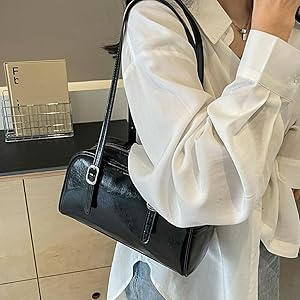 前ポケット付きバッグ ☆ ジョリーフルール FUNALIVE ショルダーバッグ バッグ リボンチャーム付き