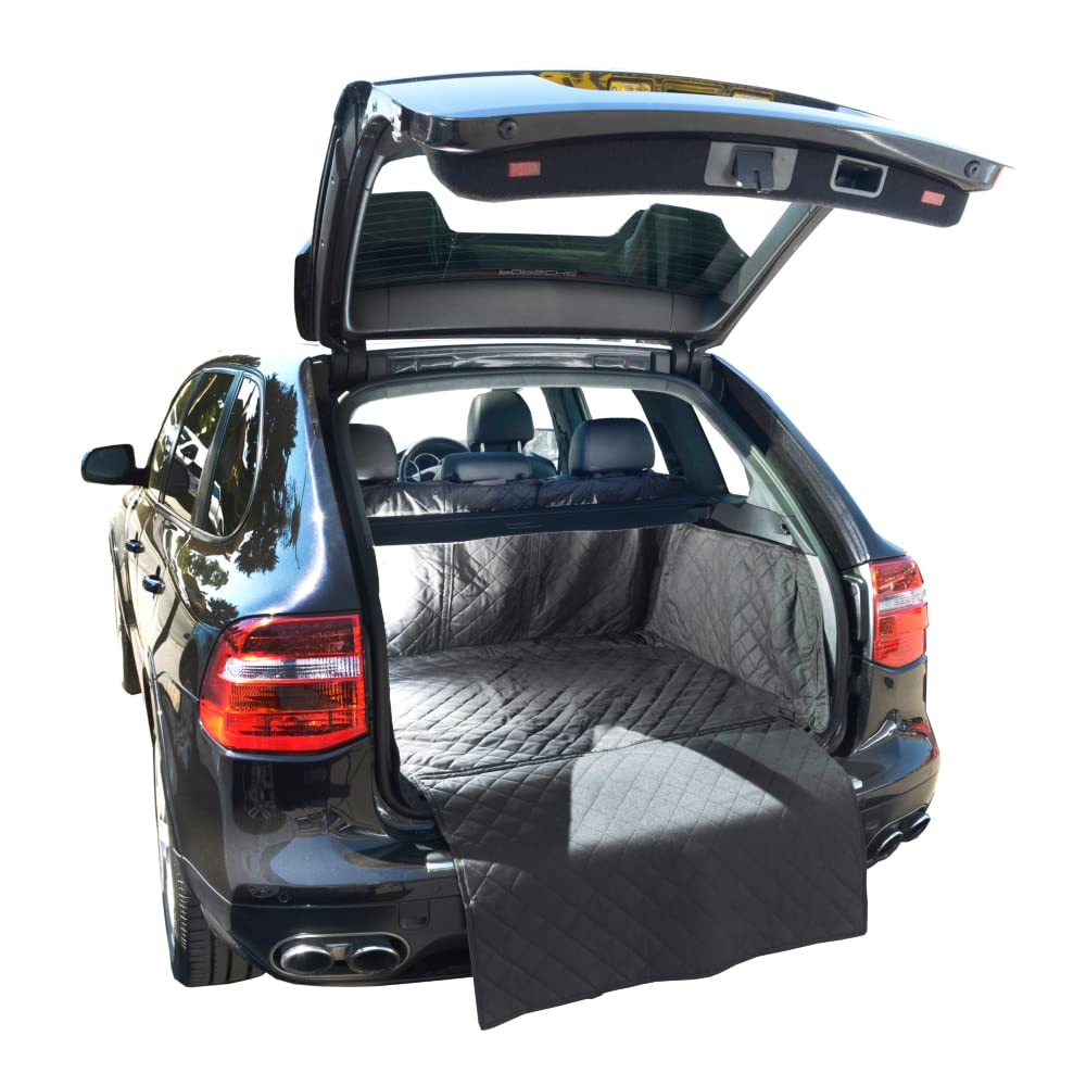 UK Custom Covers QBL631 Tapis de coffre matelassé sur mesure Noir