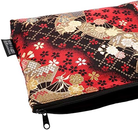 Brocade zipper pouch, lined with Nishijin brocade, size M. (Beniogizakura)
