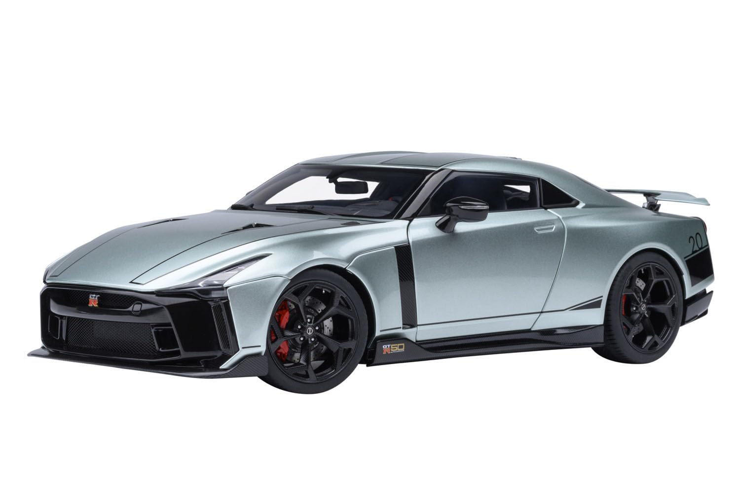 #オートアート 1/18 日産GTR シルバー マットブラックホイール レア Amazon | オートアート (AUTOart) 1/18 ニッサン GT-R50 by ITALDESIGN