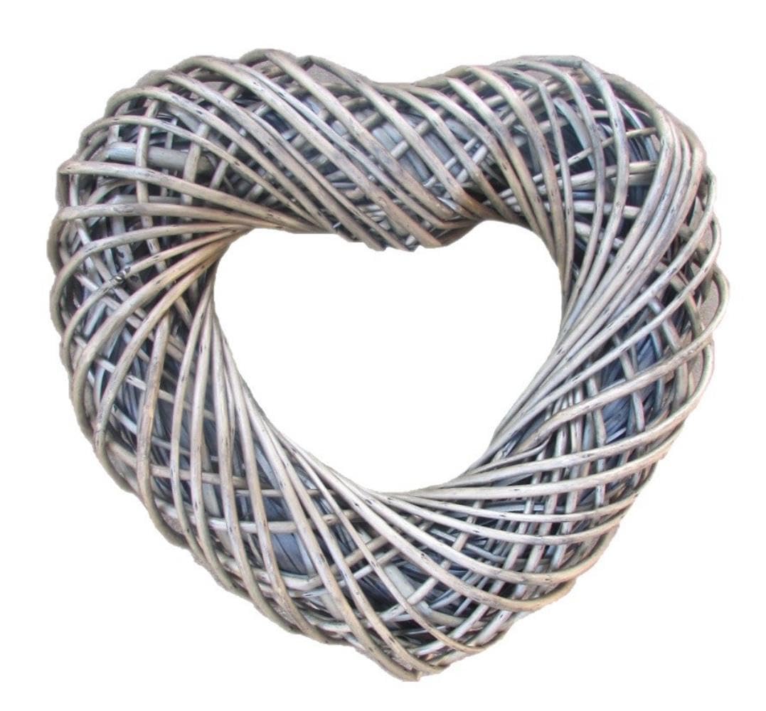 B&Q -  H089 Wicker Medium Heart Shaped Wreath