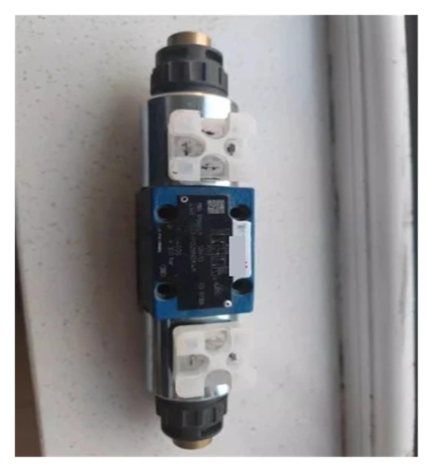 Electrovanne 4WE6J6X/EG26N2K4K Rexroth, fiabilité et haute précision hydraulique