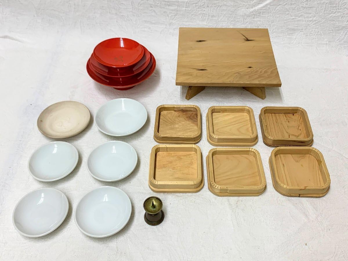 専用　3点セット　仏具　盃台と盃セットB Amazon.co.jp: 13207神具色々 供物台 神皿 皿 三宝 盃 燭台 久我