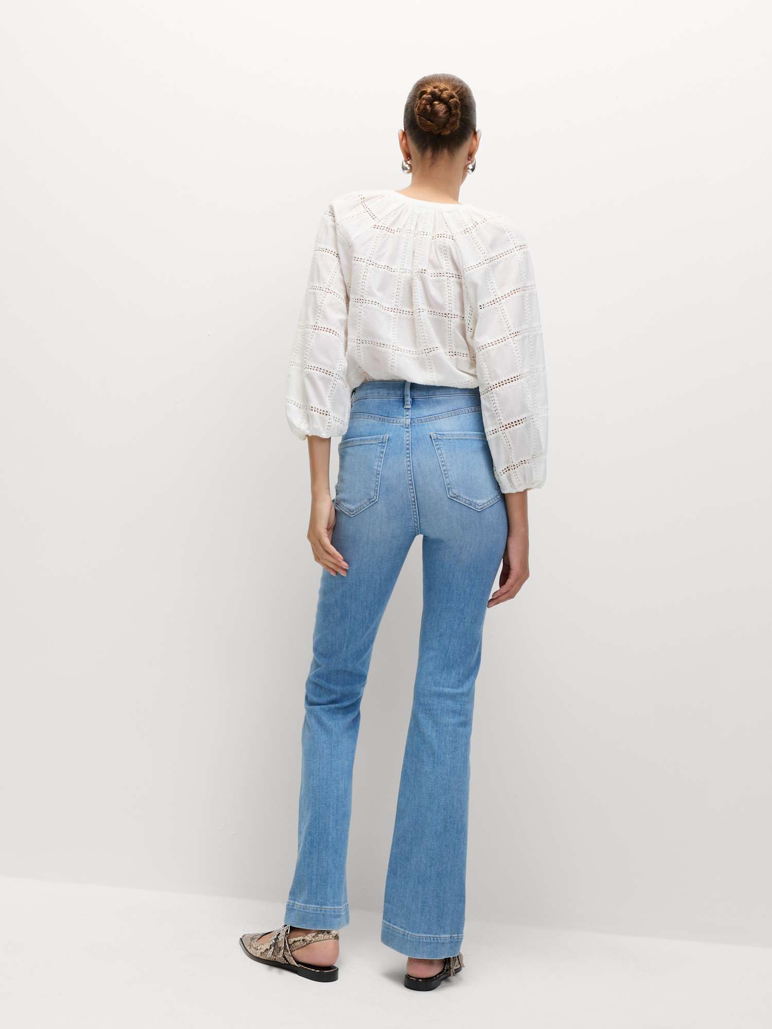 Marks & Spencer Jean Taille Haute Coupe Slim et évasée, plissé sur Le Devant