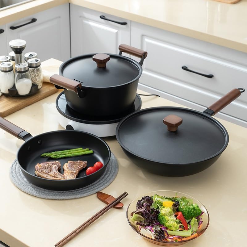 Ensemble de casseroles et wok en fer pour ne plus jamais rater vos cuissons