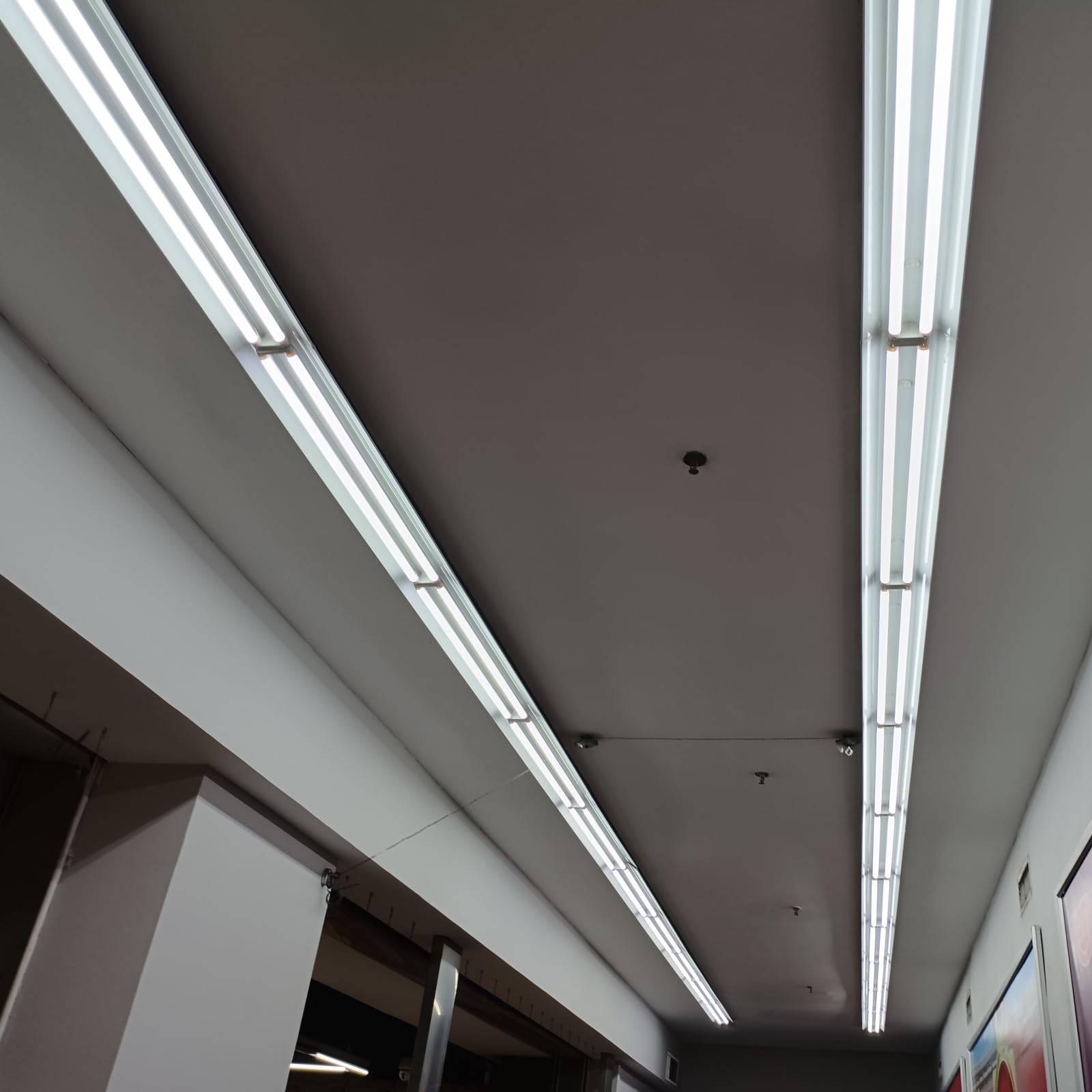 IHYCTV T5 LED-buis 84,9 cm F21T5 18W 2050lm 3000K 830 warm wit, fluorescerende vervanging met G5-fitting, compatibel met elektronische ballast (EVG), anti-verblinding 140°, 1 stuk
