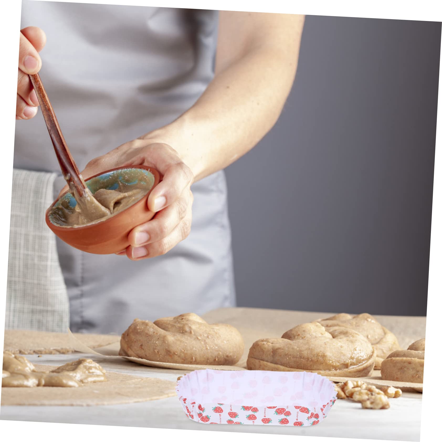 Cabilock Boat-Shaped Paper Tray 100pcs White Striped Hot Dog Trays Paper Hot Dog Holders Snack Supply