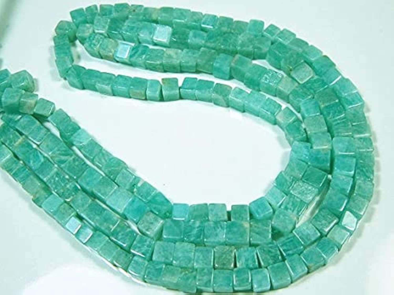 Amazonite perles cubes lisses 5-6mm fil 8 pouces bijoux pierre