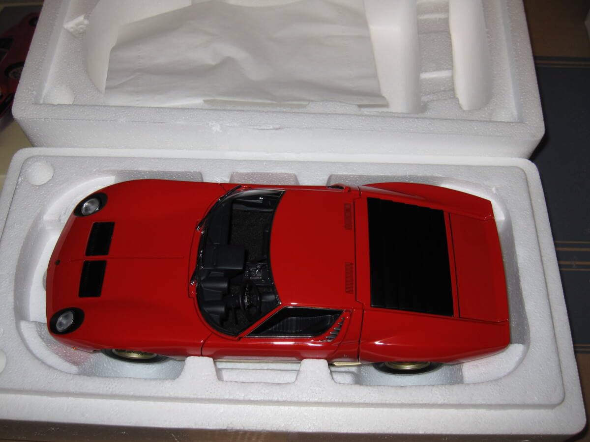 【ミニカー 美品】オートアート 1/18 ランボルギーニ ミウラ SV Amazon | オートアート 1/18 ランボルギーニ ミウラ SV イエロー