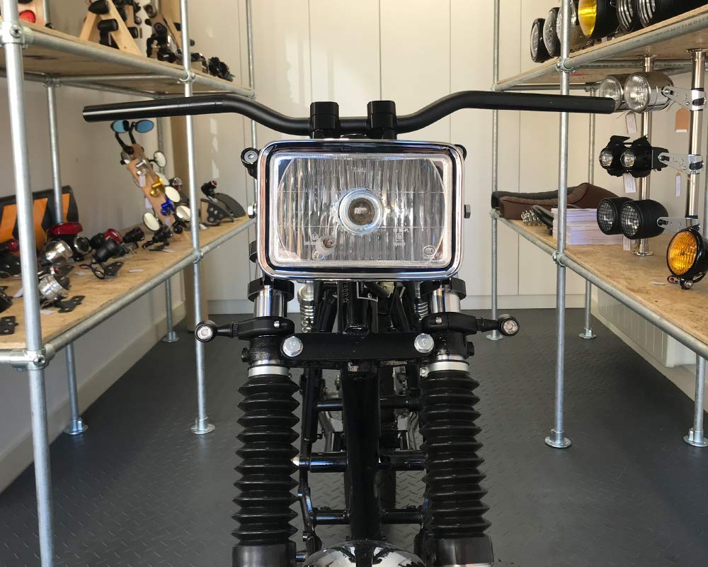 Alchemy Parts Faro rettangolare per moto da 12 V in stile retrò in nero lucido | Marchio E/Omologato | Abbaglianti e anabbaglianti con luce di posizione
