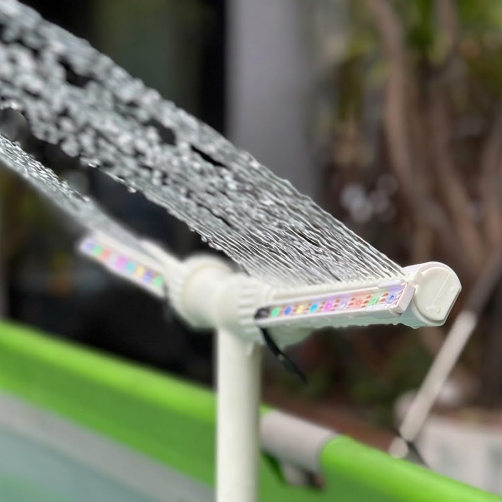 Solar-Poolbrunnen einstellbare Strahlhöhe Wasserfall-Fontäne mit Doppelarm solarbetrieben Poolbrunnen mit Solarpanel für Gartenbecken, Wasserparty