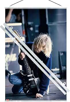 Amazon.co.jp: Nirvana – Framed音楽ポスター/印刷( Kurt Cobain Live