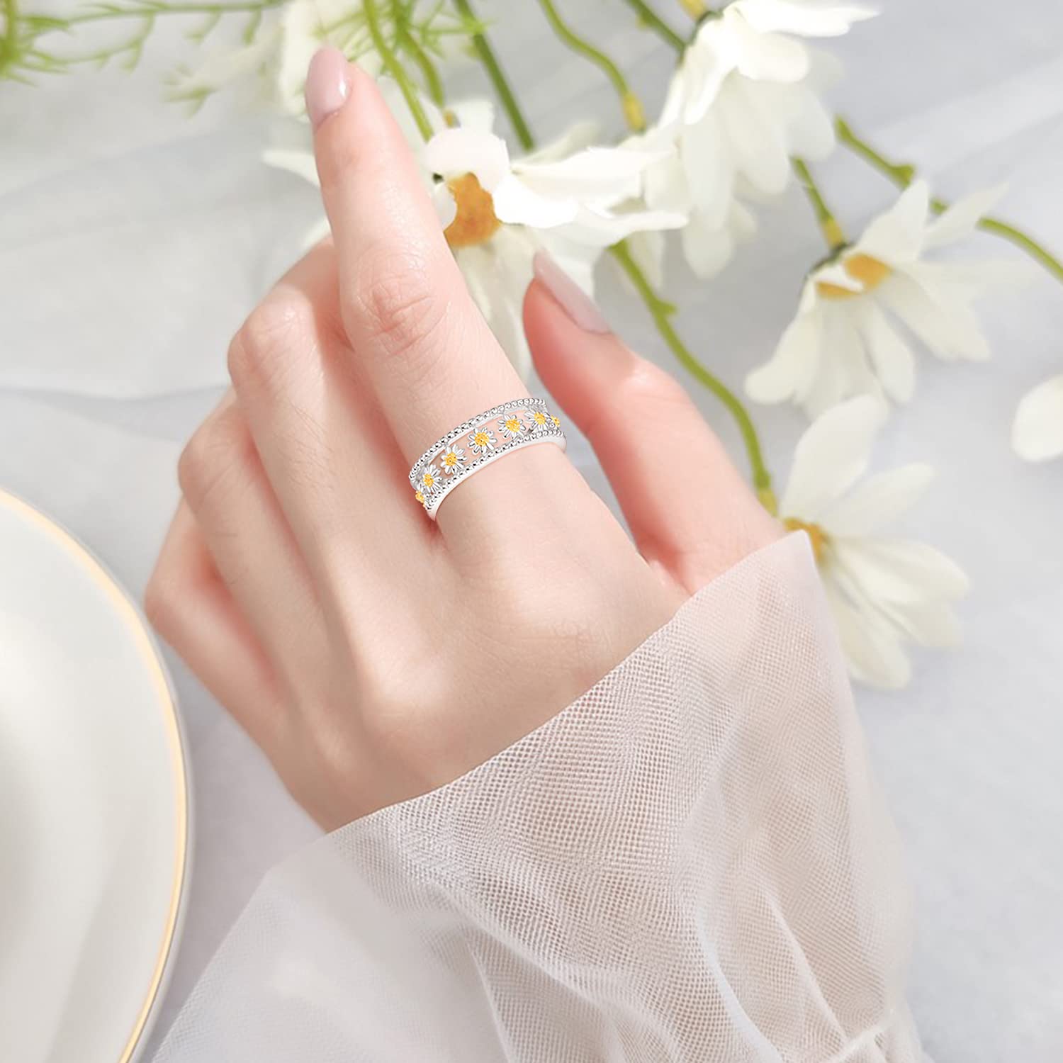 KINGWHYTE Daisy Rings for Women 925 Sterling Silver Adjustable Flower Open Ring Birthday Christmas Jewellery Gifts for Girls