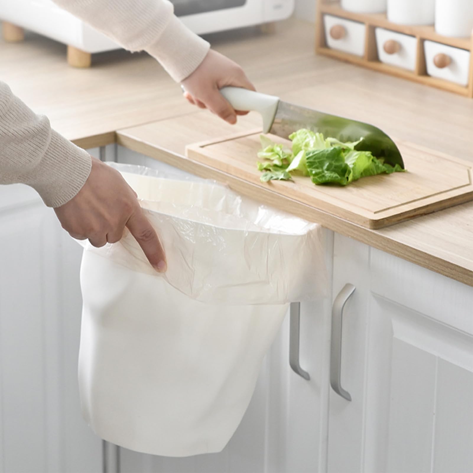 Denash Unico Cestino per Rifiuti in Plastica Accartocciata, Cestino per Rifiuti Moderno Irregolare con Coperchio Aperto per Bagno, Ufficio, Camera da Letto, Design Compatto,