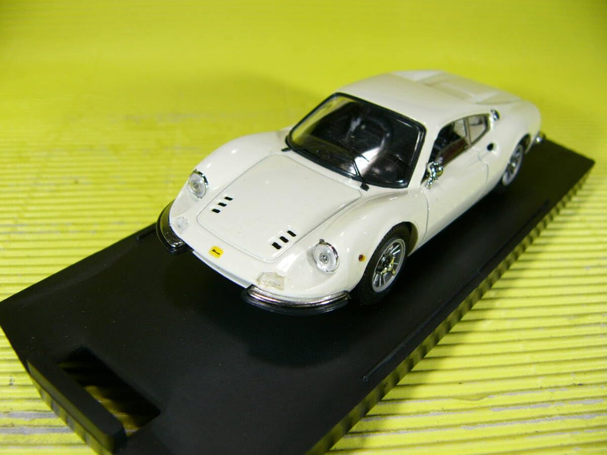 Amazon | Bang バン 1/43 フェラーリ DINO 206 GT 1967 ディーノ 白