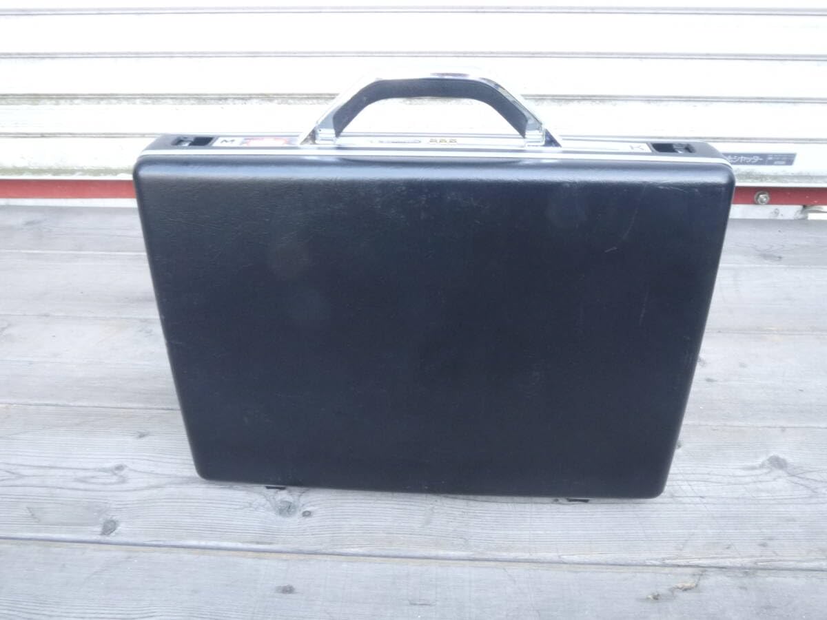 ヴィンテージ　Samsonite サムソナイト　アタッシュケース Samsonite（サムソナイト）スーツケース ビンテージ アタッシュケース
