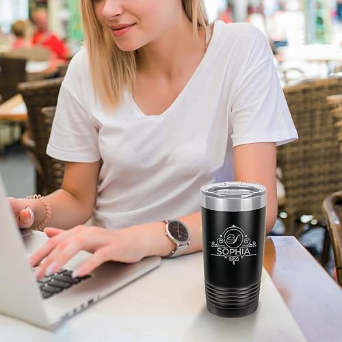 Miniatura 5 de Vasos de café personalizados con monograma con inicial y nombre, 20 onzas, grabado con láser en acero inoxidable aislado al vacío, taza de viaje con
