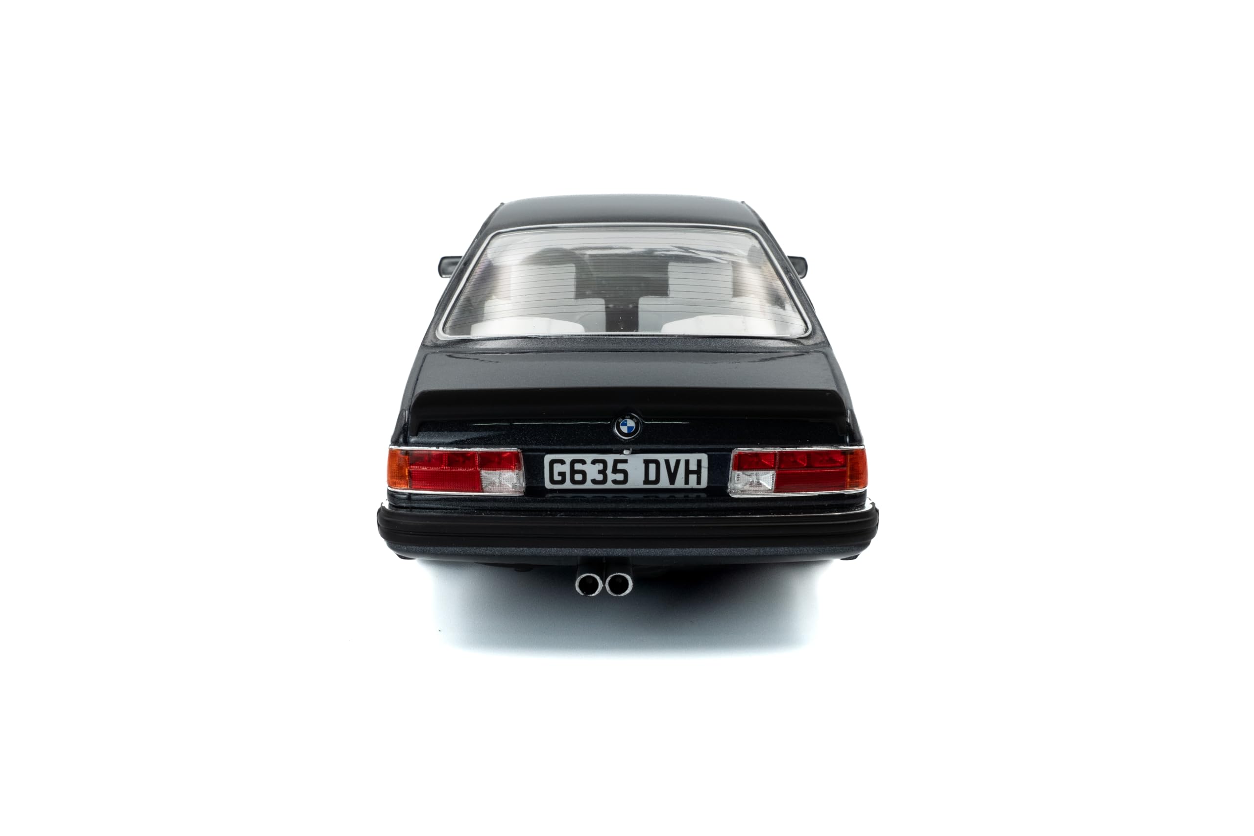 1:18 BMW 635 CSI Macau Blue 1984