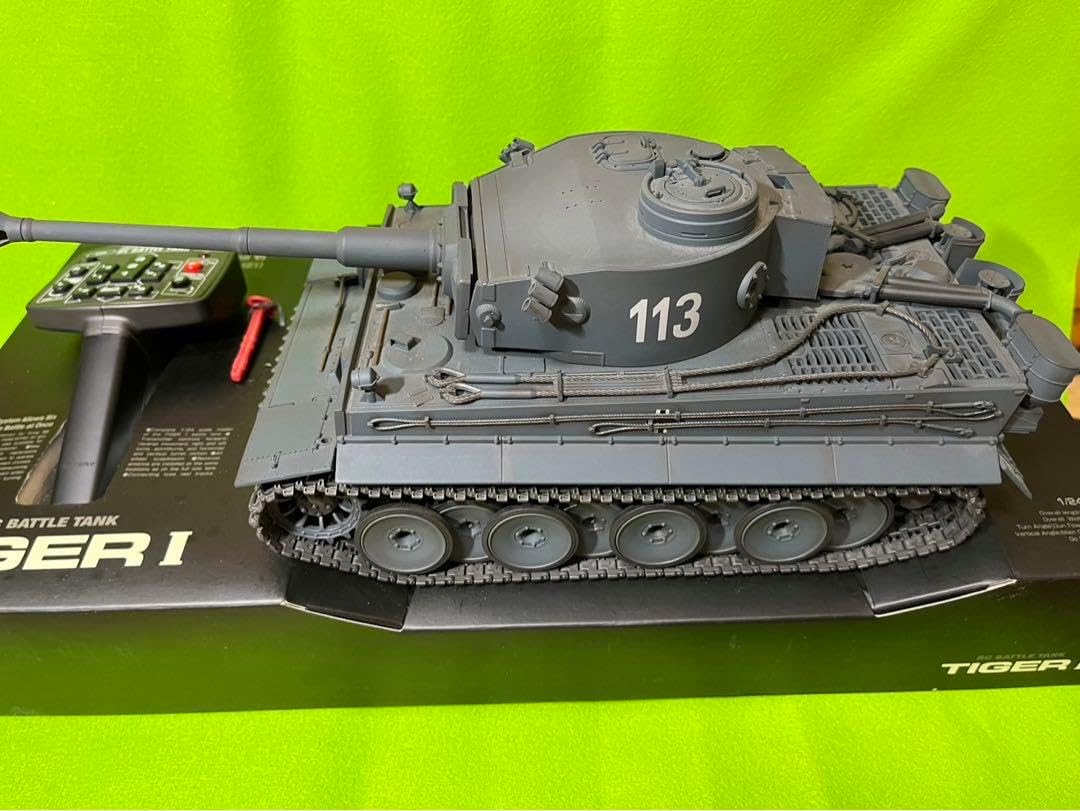 24/1 バトルタンク ドイツ重戦車 タイガーI 初期型 1/24 ラジコン