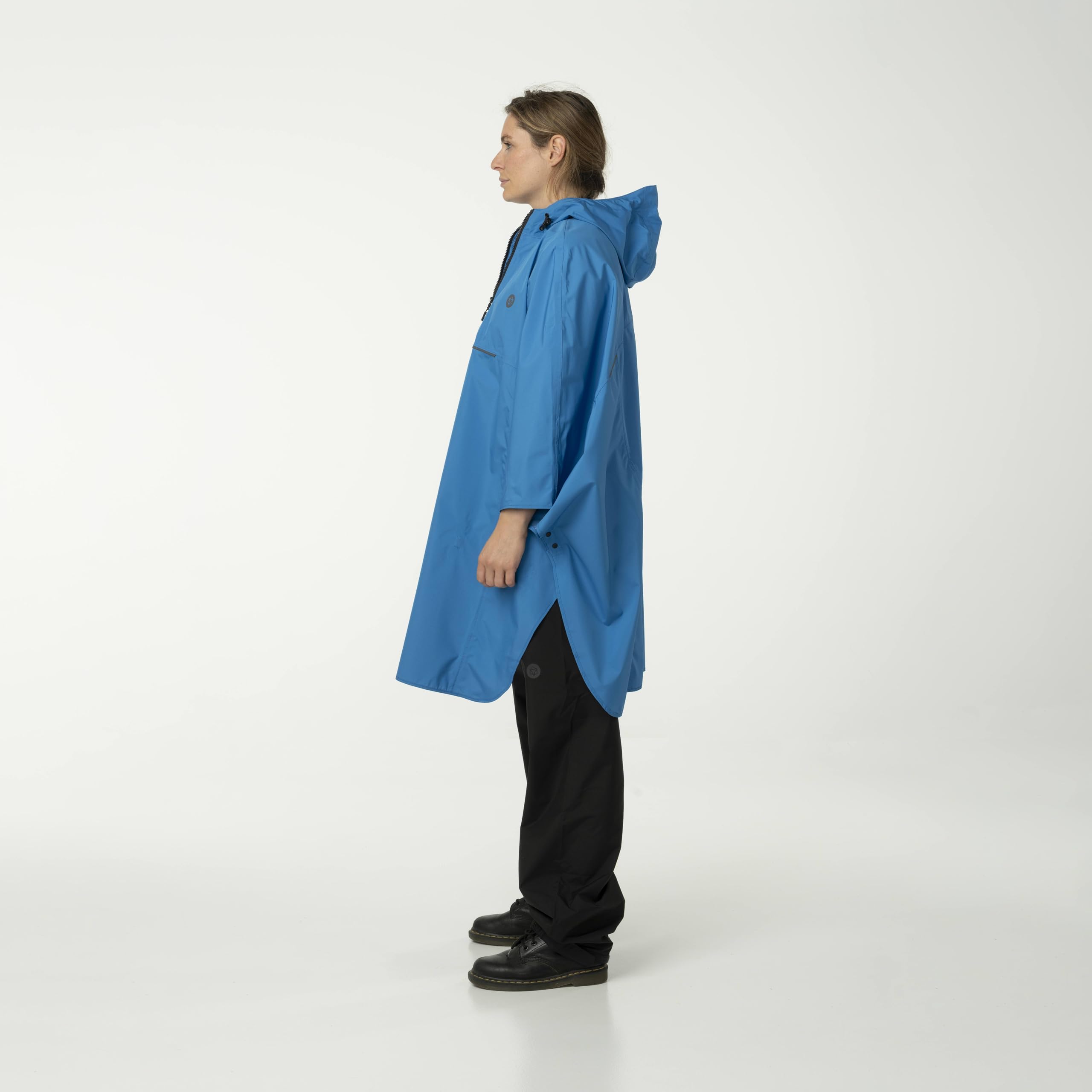 AGU Essential Grant - Poncho impermeabile e antivento, riflettente, 100% poliestere riciclato, unisex, taglia unica