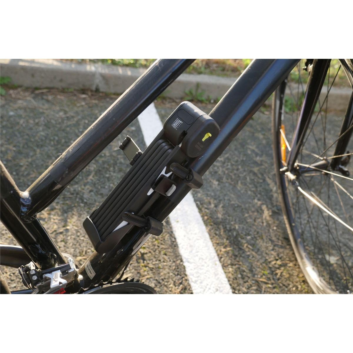 MICHELIN - Antivol Pliant Art à Clés - Antivol Vélo - Accessoire pour Vélo avec Support - Livré avec 2 Clés - Noir, Taille Unique - Compatible VAE (Vélo Électrique)