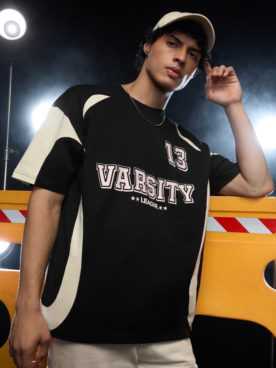 The Souled Store Maglietta Colourblock: Varsity League Uomo e Ragazzo Maniche Corte Girocollo Nero Stampa Grafica Cotone Oversize T-shirt