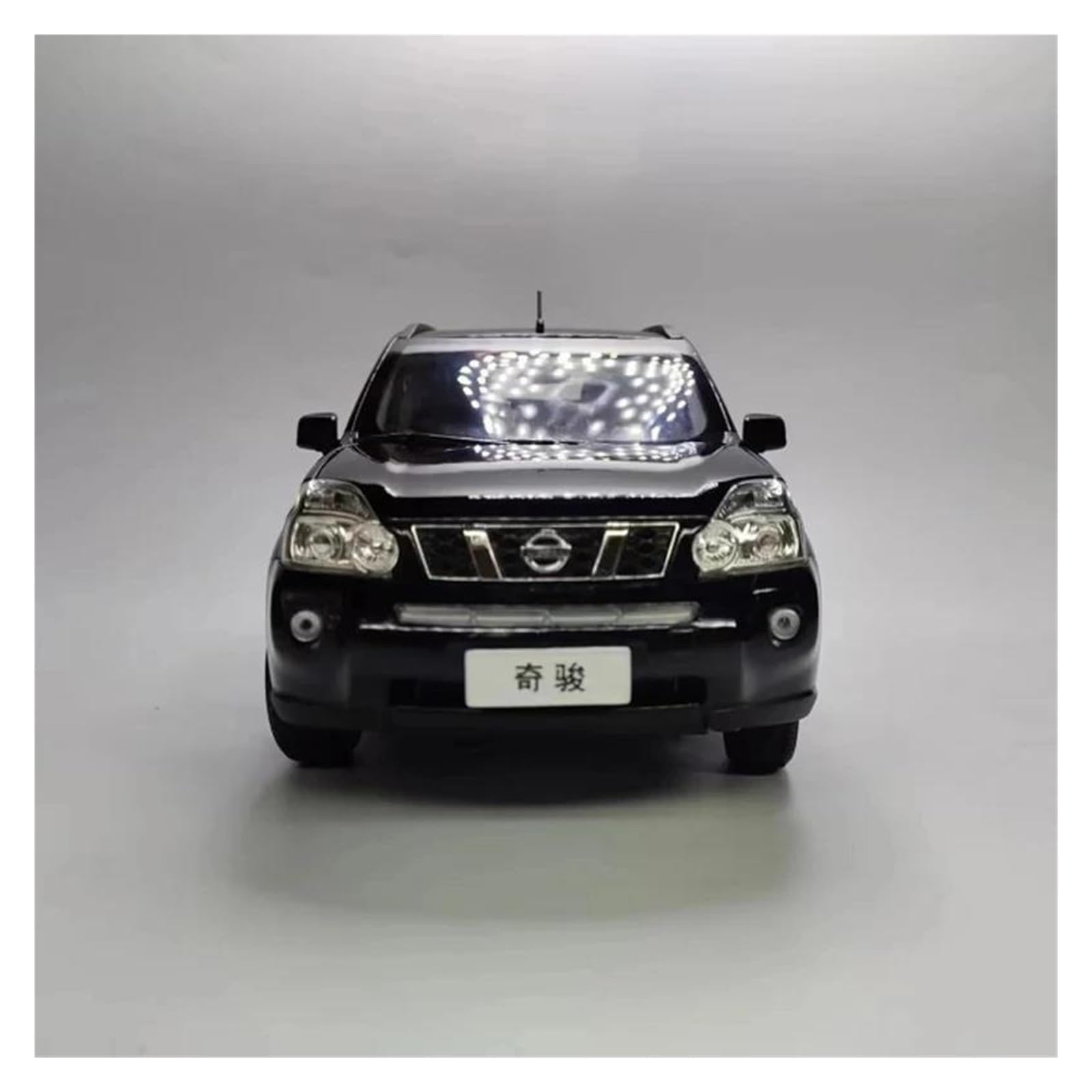 Auto In Miniatura 1 18 Per La Collezione Di Modelli Veicoli Fuoristrada Dongfeng Nissan X-Trail Per Appassionati Decorazioni Per Casa