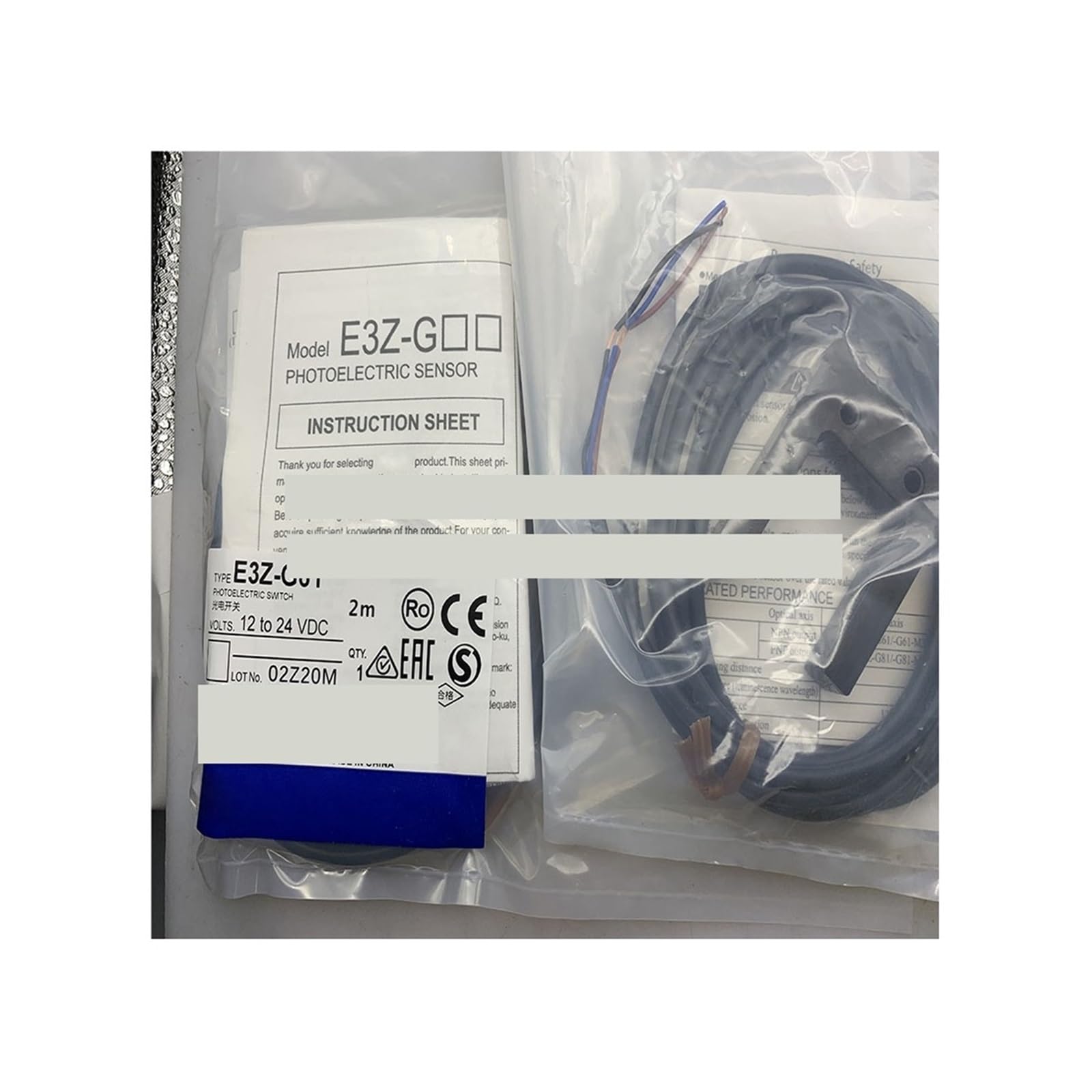 Capteur de proximité E3Z-G81 pour détection industrielle précise