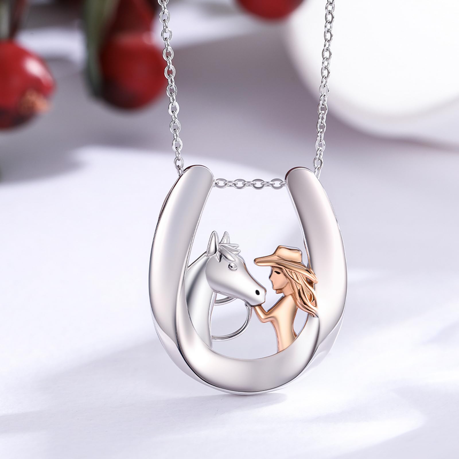 Mädchen und Pferd Halskette 925 Sterling Silber Pferdeschmuck Pferd Anhänger Halskette Geschenke für Frauen Damen