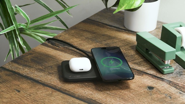 Amazon.com: Nimble Podium 2-in-1 Wireless Charging Station for