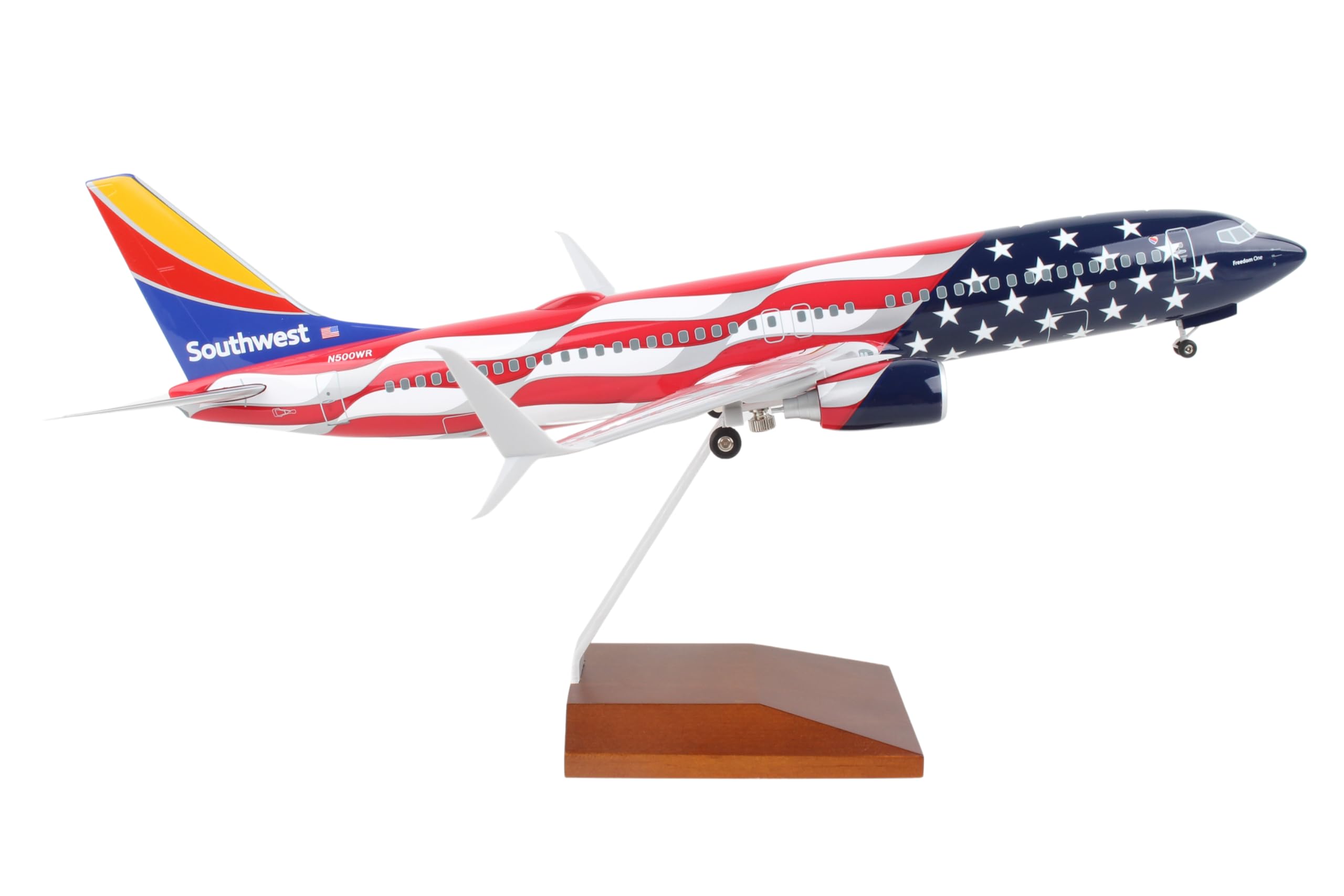 Amazon.com: Skymarks Daron Southwest Freedom One 737-800 1/100 W