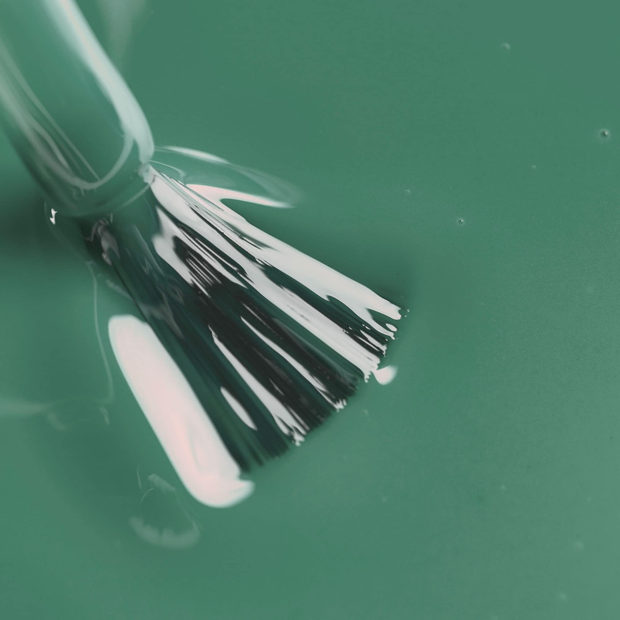 le mini macaron 3-in-1 Gel Nail Polish Combining Base Coat Color and Top Coat Salon Quality Smudge-Free Chip — view 2