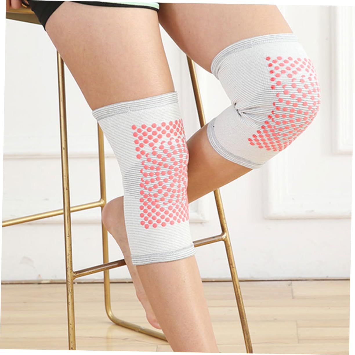 COOLHIYA 1pair Self-heating Knee Pad Support for Thermal Compression Brace for Grey for Cross Training Weight Lifting and Gym Workouts