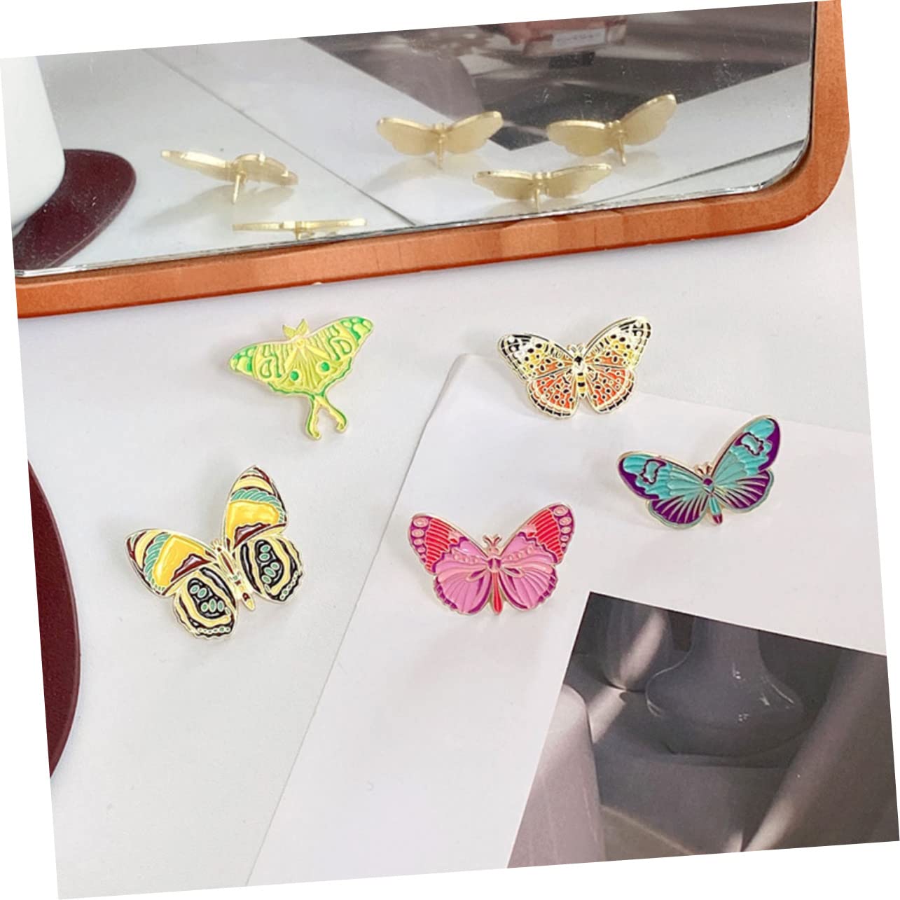 Veemoon 5 Sätze Insekten Schmetterlings Anstecker Emaille Brosche Rucksack Anstecker Insektenschmuck Rucksack Anstecker Schmetterlings Schal Anstecker Tier Anstecker 5 Stück * 5